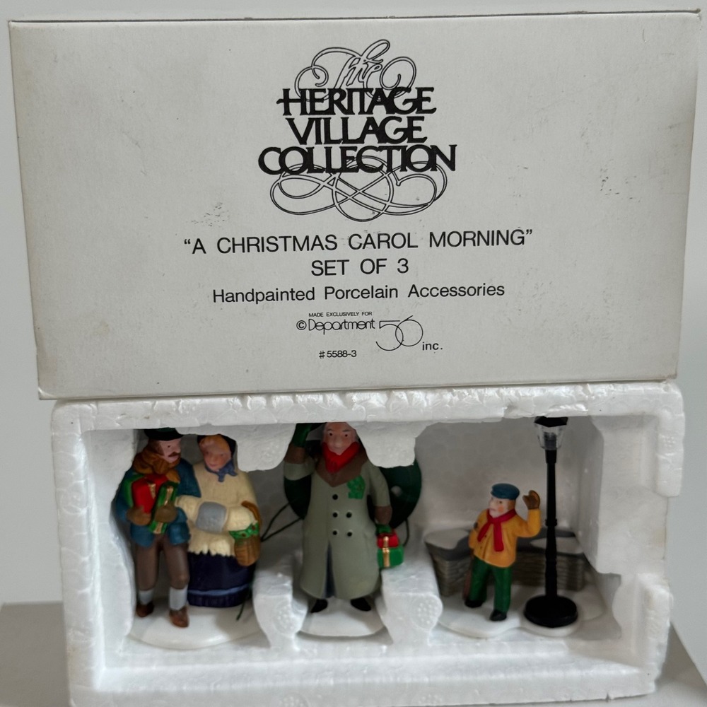 Dept 56 Heritage Village Christmas Carol Morning Town Crier Carriage 4 Sets Plus - Picture 3 of 6